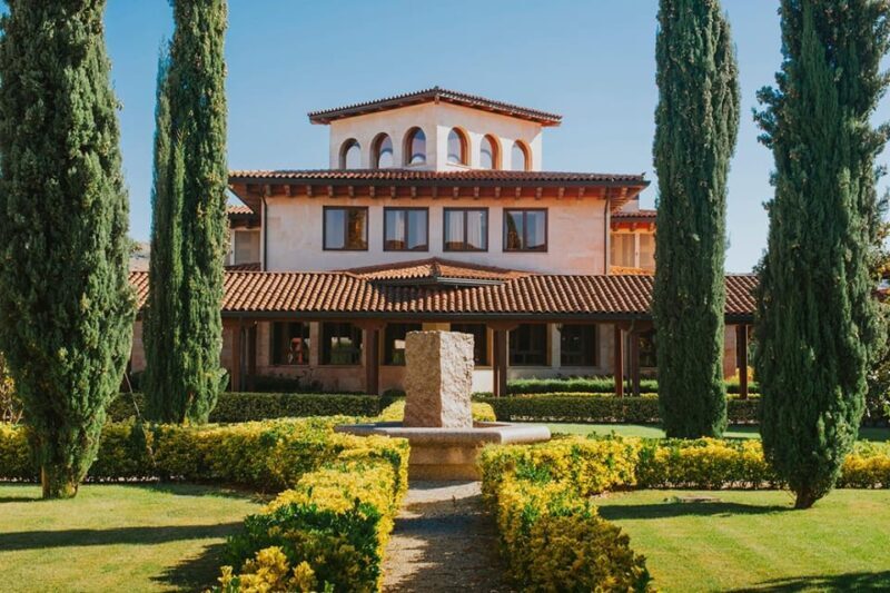 La Rioja: Bodegas Altanza - What to Expect During Your Visit
