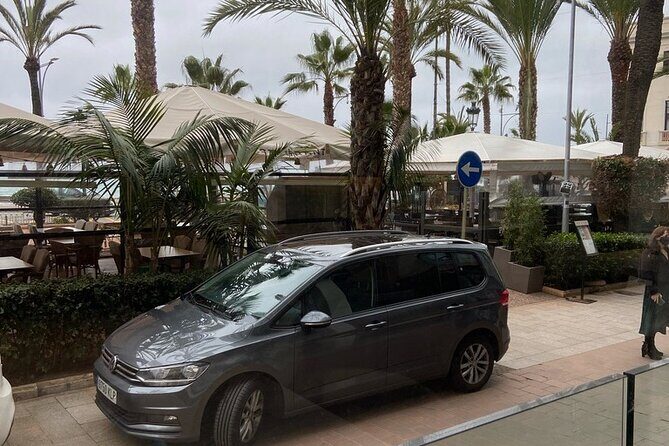 La Roca Village: private Round-Trip Transfer - In-Depth Review of the La Roca Village Private Transfer Experience