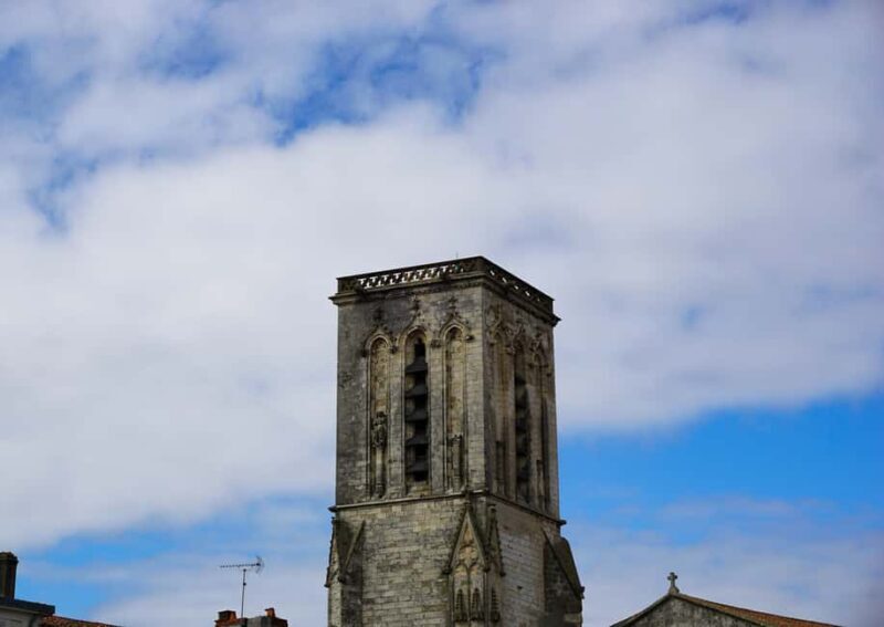 La Rochelle: Old Town and Vieux-Port Guided Walking Tour - The Sum Up