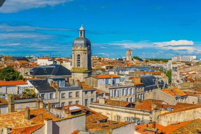 La Rochelle : Private Custom Walking Tour With a Local Guide - Exploring La Rochelle: A Walk Through the Heart of the City