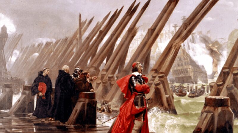 La Rochelle: Siege of La Rochelle Guided Walking Tour - A Deep Dive into La Rochelle’s Historic Walking Tour