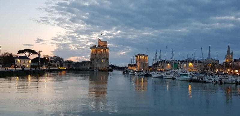 LA ROCHELLE WALKING GUIDED VISIT - An In-Depth Look at the La Rochelle Walking Tour