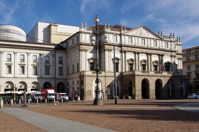 La Scala Museum Experience and Hop on Hop off optional - Key Points