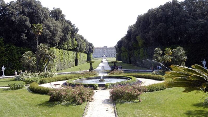 La Venaria Reale Entry Ticket and Hop-on Hop-off Bus Tour - Exploring La Venaria Reale: A Masterpiece of Architecture and Nature