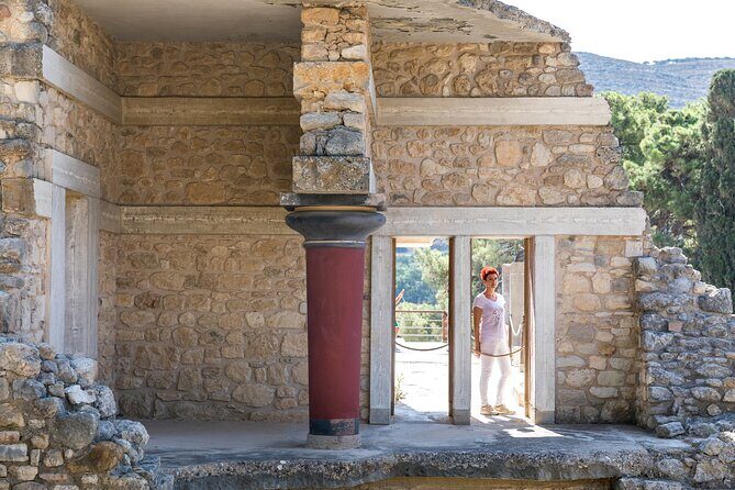 Labyrinth of Knossos Skip-the-Line Ticket with Tour Guide - Who Should Book This Tour?