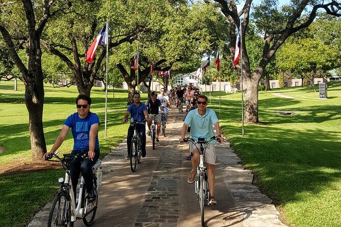 Ladybird Lake Tour on an e-bike - A Closer Look at the Ladybird Lake E-bike Tour