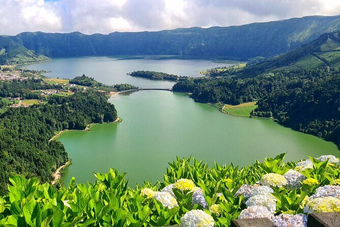 Lagoa do Fogo and Sete Cidades Private Full Day Tour - An In-Depth Look at the Lagoa do Fogo and Sete Cidades Tour
