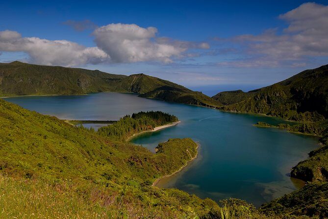 Lagoa do Fogo Volcano and Caldeira Velha Hot Springs - Key Points