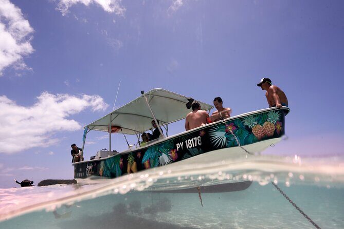 Lagoon Tour - Discover the magnificent lagoon of Moorea - The Authenticity and Atmosphere