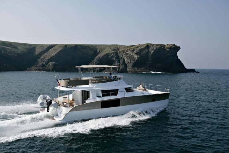 Lagos: Algarve Coast Catamaran Cruise Sightseeing - Key Points