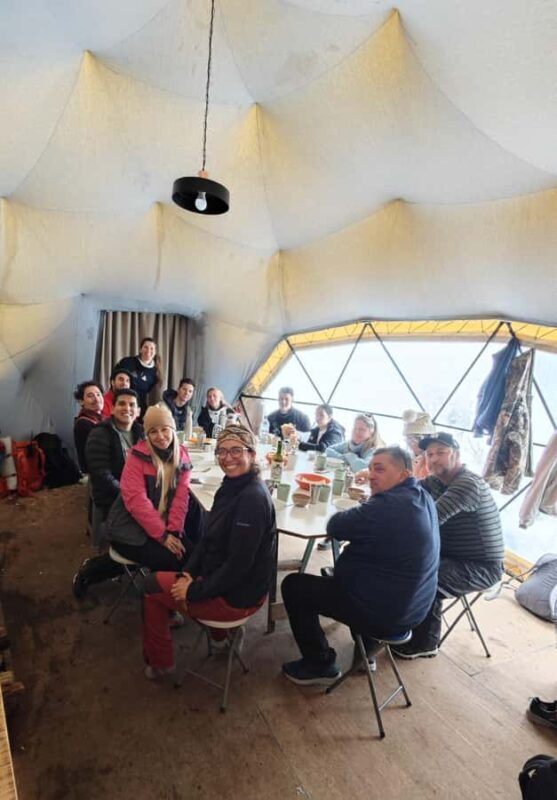 Laguna Esmeralda Confort (trekking + lunch at the refuge) - Discovering Laguna Esmeralda Confort: An Authentic Trek with a Gourmet Touch