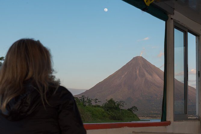 Lake Arenal by Boat & Peninsula Trail (National Park) - Frequently Asked Questions