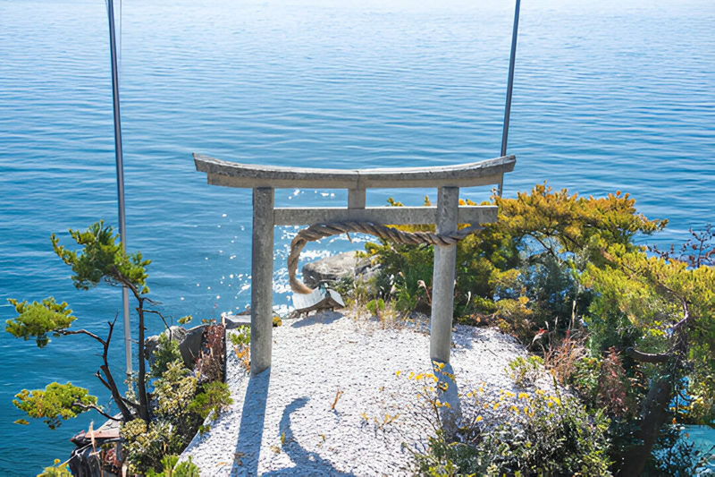 Lake Biwa Customizable One Day Charter Car Trip from Kyoto/Osaka - Chikubushima and Tsukubusuma Shrine