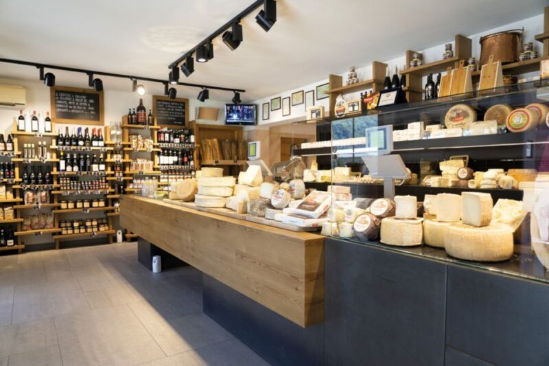 Lake Como: Cheese Factory Tour and Tasting in Valsassina - A Deep Dive Into the Cheese Factory Tour and Tasting at Carozzi Formaggi