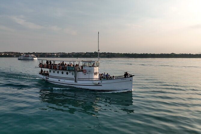Lake Garda Cruise from Peschiera - A Full Look at the Lake Garda Cruise from Peschiera