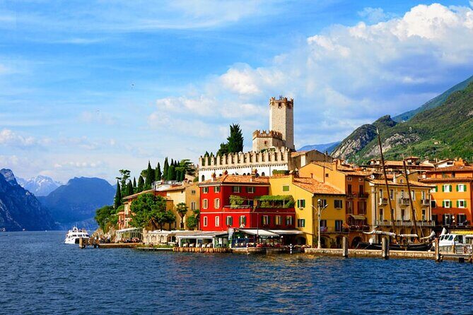 Lake Garda Tour aboard a Venetian Taxiboat - FAQs