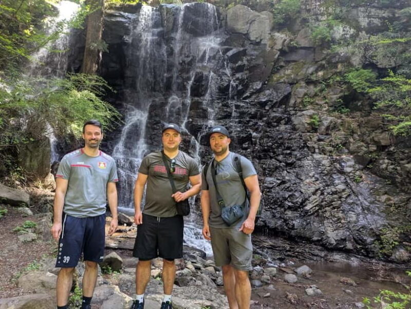 Lake Kawaguchi: Half day Private Tour with local guide - Key Points