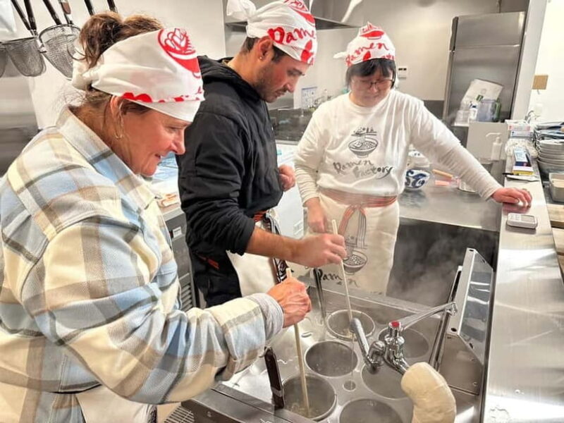 Lake Kawaguchiko: Ramen Cooking Class with Souvenir - Key Points