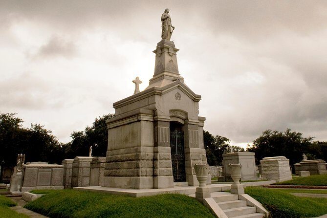 Lake Lawn Metairie Cemetery Walking Tour - Who Should Book This Tour?