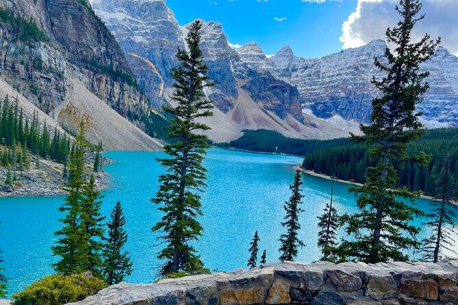 Lake Louise and Moraine Lake Exclusive Evening Private Tour - Experience the Magnificence of Banff’s Lakes on a Private Evening Tour
