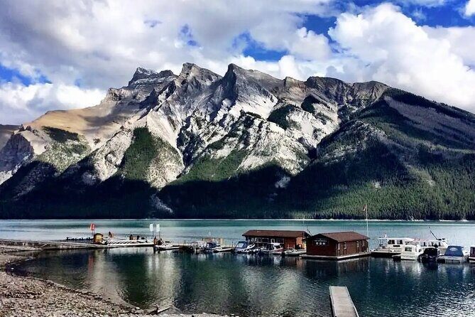 Lake Louise, Moraine Lake & Banff Tour - Key Points