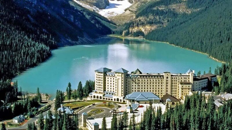 Lake Louise, Moraine Lake: English & Spanish Day Trip - FAQ