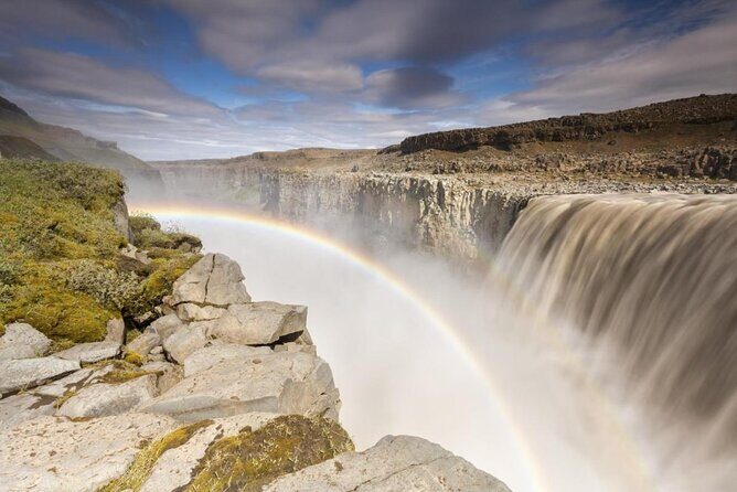 Lake Mývatn and Powerful Dettifoss Day Tour from Akureyri - Authentic Experiences and Reviews