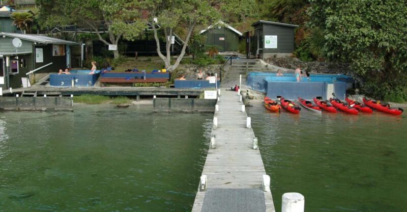 Lake Rotoiti & Hot Pools Guided Kayak - Discover the Unique Experience of the Lake Rotoiti & Hot Pools Guided Kayak