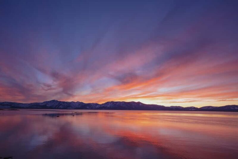 Lake Tahoe: Sunset Wine Tasting and Appetizers Cruise - Key Points
