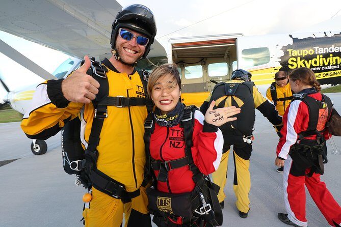 Lake Taupo 12,000-Foot Tandem Skydiving - An In-Depth Look at Taupo’s Tandem Skydiving Adventure