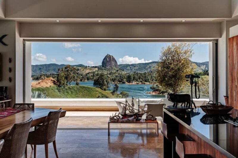 LAKE VILLA SUNNY DAY IN EL PEÑOL. BARBECUE, WINE WITH FAMILY OR FRIENDS - Discovering the Experience: A Closer Look at the Tour