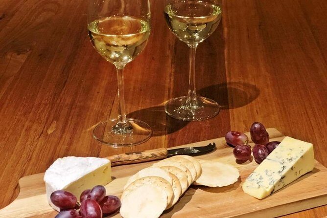 Lake Wanaka 1-Hour Cruise Including Wine and Cheese Board - Experience the Serenity of Lake Wanaka on a 1-Hour Sunset Cruise with Wine and Cheese