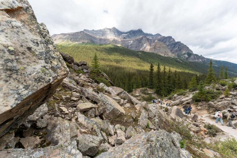 Lakes Moraine, Louise, Emerald, Johnston Canyon & Yoho Tour - FAQ