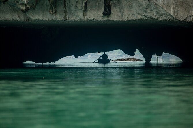 Lan Ha Bay Cruises 2 Days and 1 Night Caving, Kayaking, Swimming - Discovering Lan Ha Bay: A 2-Day Cruise That Combines Relaxation and Adventure