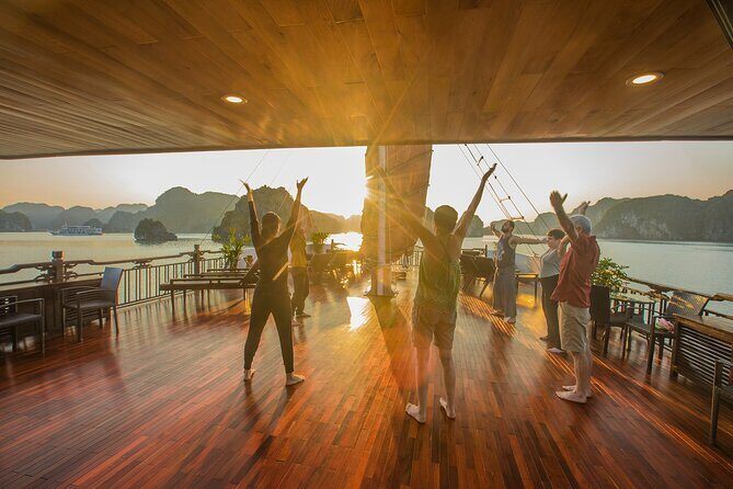 Lan Ha boutique & budget cruise 2D/1N: kayaking, swimming at pristine bay & meal - What’s Included and What to Keep in Mind