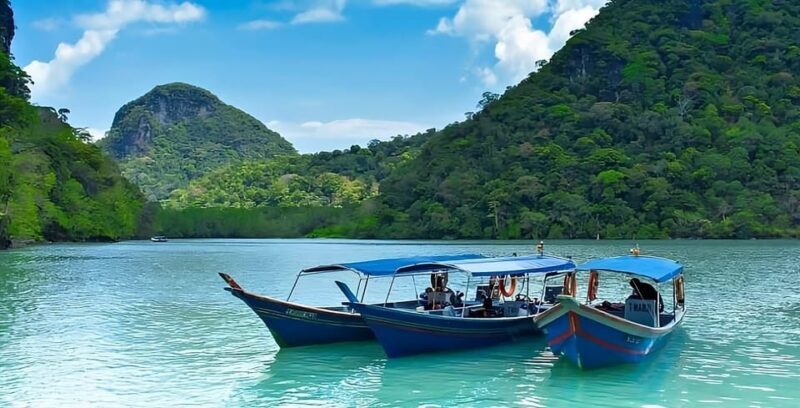 Langkawi: Island Hopping Shared or Private Boat Options - The Itinerary in Detail: What to Expect