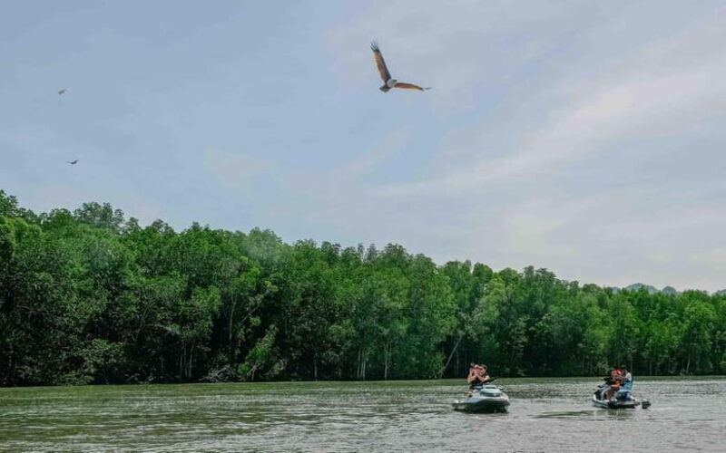 Langkawi: Jet Ski Tour UNESCO Kilim Geopark Free Video - Key Points