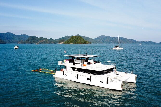 Langkawi Sunset Cruise Standard Package - Langkawi Sunset Cruise Standard Package: A Relaxing Evening on the Andaman Sea