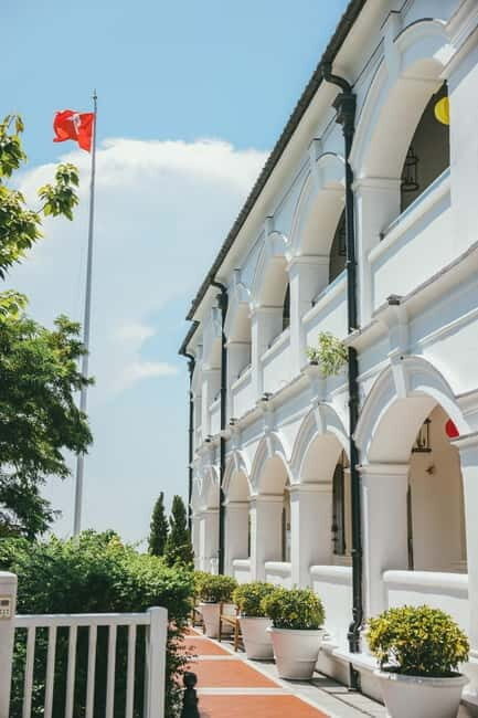 Lantau: Buddha Tour & Lunch at Tai O Heritage Hotel (Friday) - The Sum Up