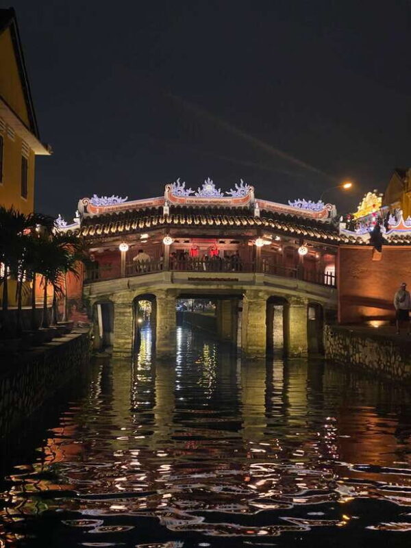 Lantern Boat Ride & Local Market Tour - Why This Tour Offers Good Value
