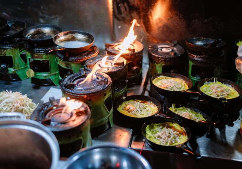 Lantern Boat Trip & Walking local food Tour - FAQ