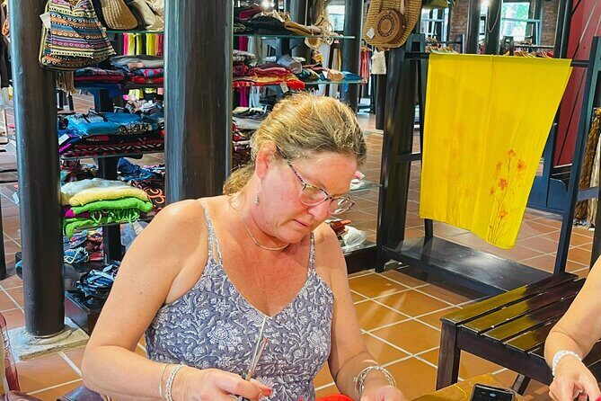 Lantern Making class with Ms. My in Local's Home - FAQ