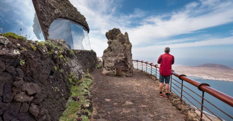 Lanzarote: César Manrique Full-Day Tour - FAQ
