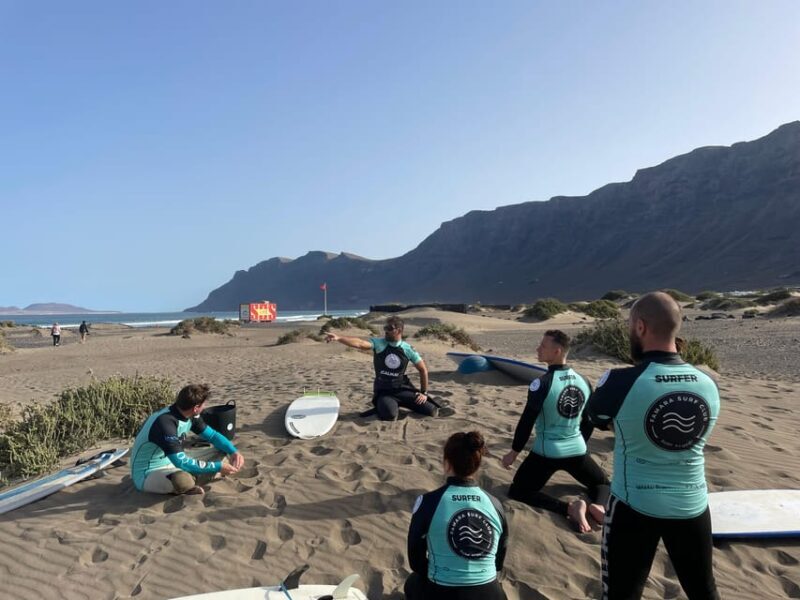 Lanzarote: dynamic surf lessons with friends or private lessons in Famara - In-Depth Review of the Famara Surf Lessons