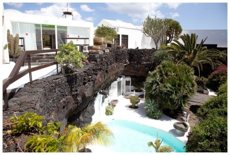 Lanzarote: Full Day Bus Tour with Scenic Views - In-Depth Review of the Lanzarote Full Day Bus Tour