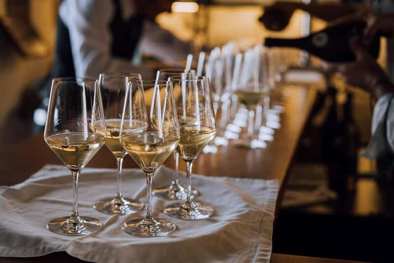 Lanzarote: Sunset vineyard tour with wine and chocolate tasting - Key Points