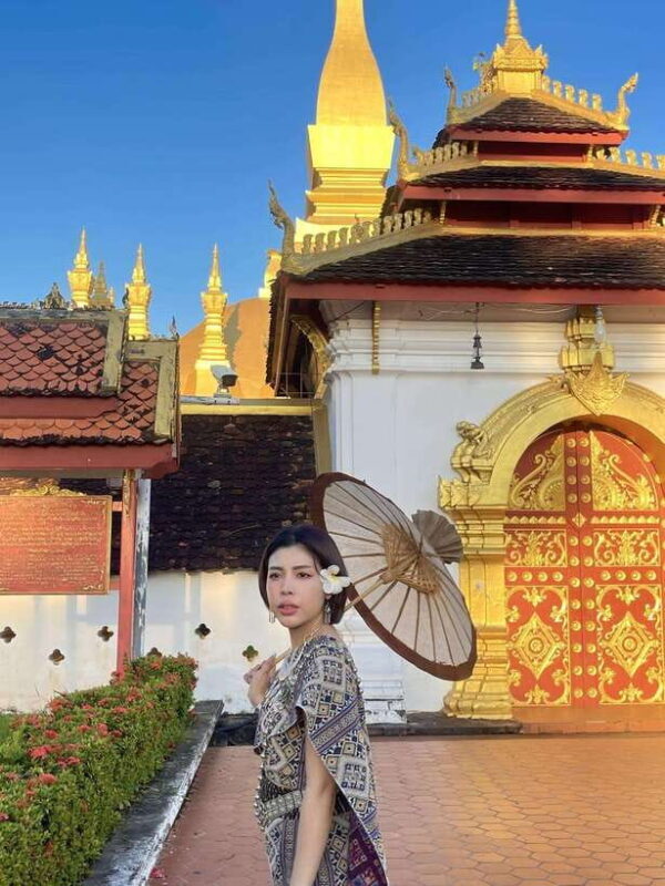 Laos Traditional Costume - Key Points