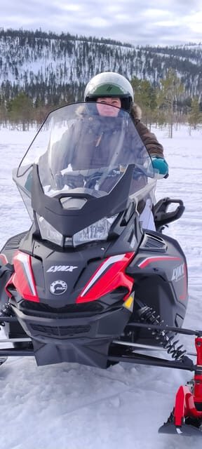 Lapland: Private Snowmobile Safari with arctic Local Guide - Exploring the Details of Your Snowmobile Adventure
