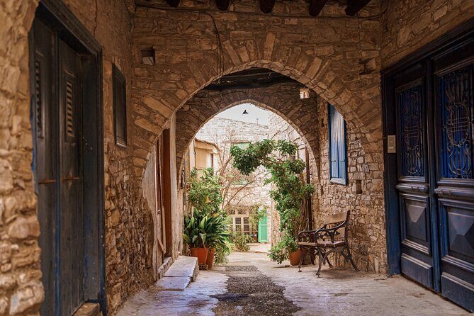 Larnaca Highlights with visit to Lefkara and Nicosia from Paphos - FAQs