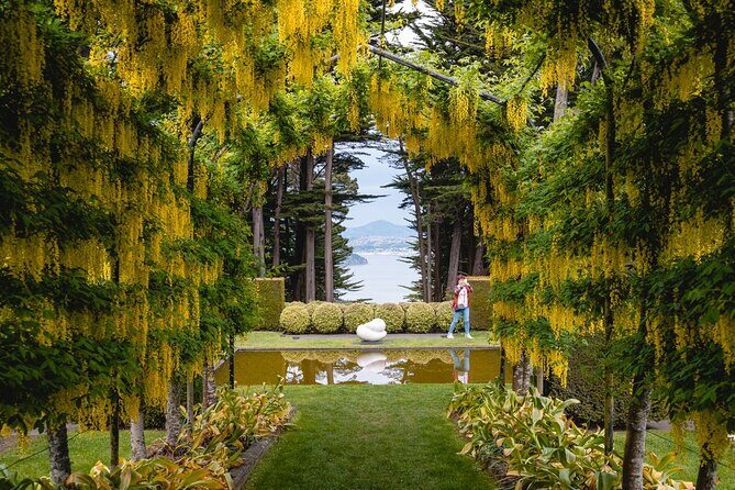Larnach Castle & Otago Wildlife Cruise from Dunedin - FAQ